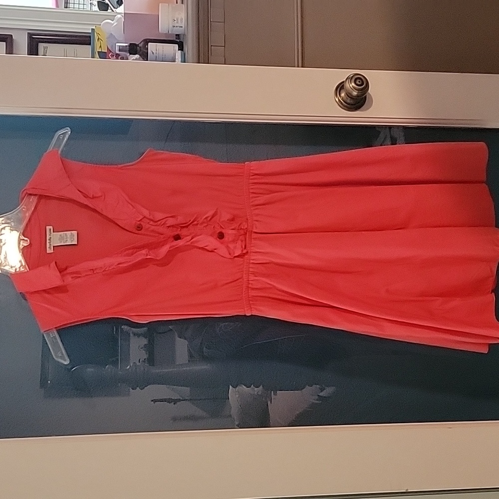 Charlotte Russe Coral Button-up sleeveless dress with collar